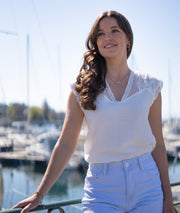 T-shirt à broderies Ajana blanc de face