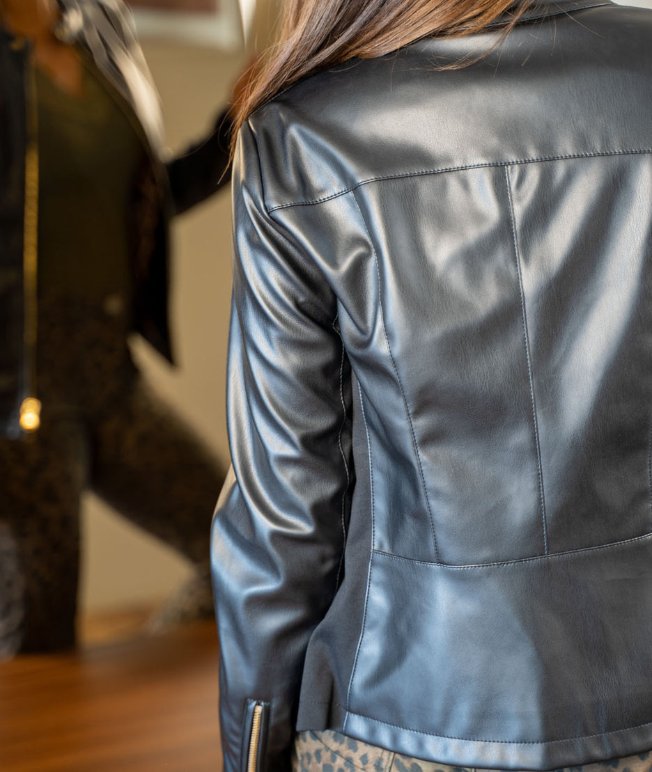 Veste en simili Calva noir face arrière