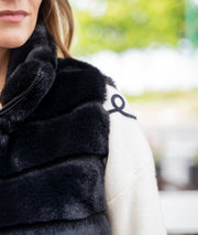 Gilet sans manches fausse fourrure Furla noir détails