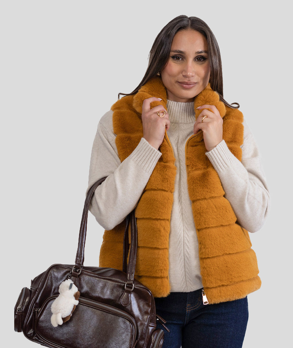 Gilet sans manches fausse fourrure Furla  ocre face