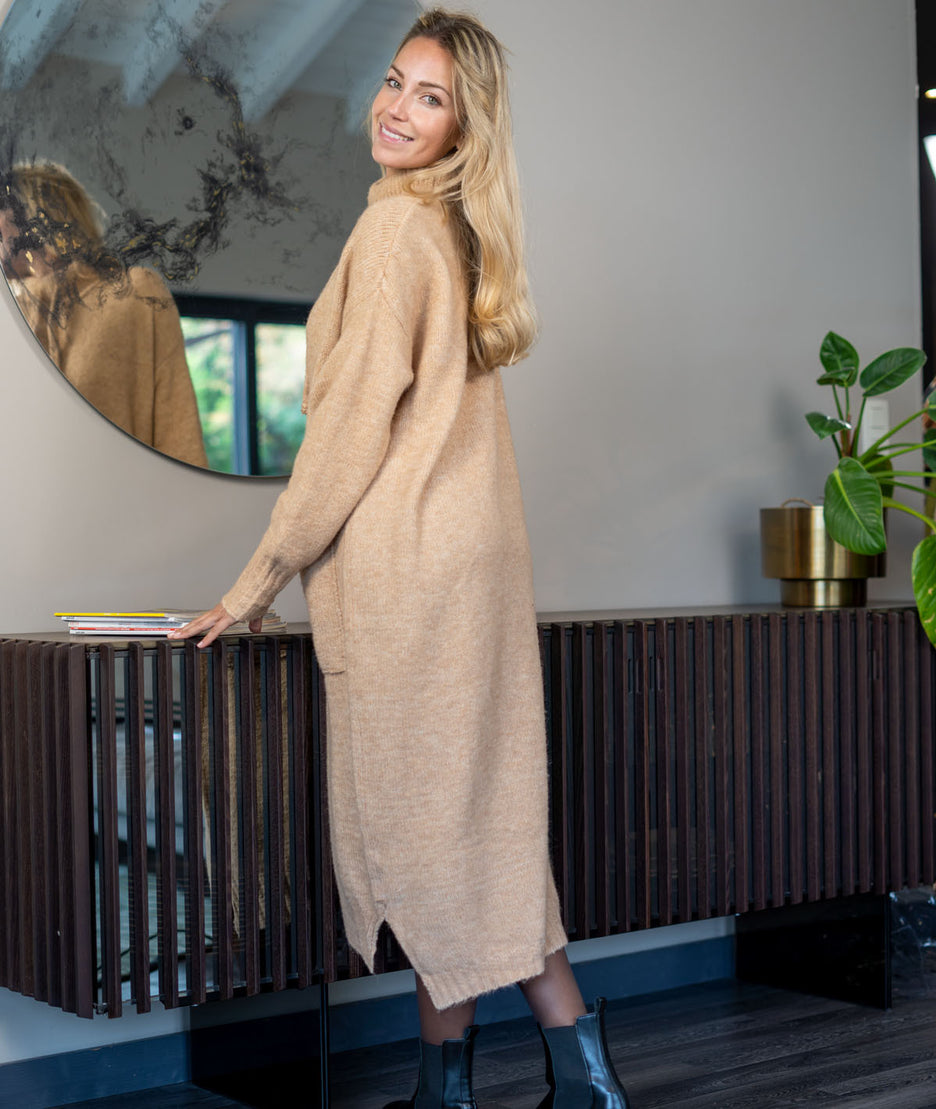 Robe longue pull Lazy camel coté