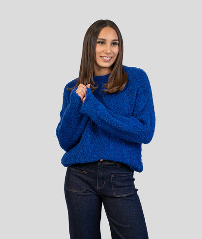 Pull en bouclettes bleu roi face