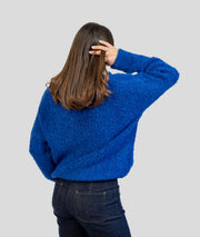 Pull en bouclettes bleu roi dos