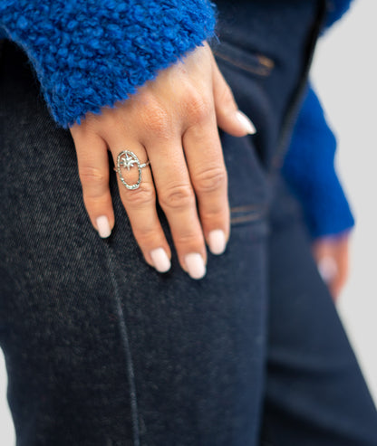 Bague argentée avec étoile Grana détails