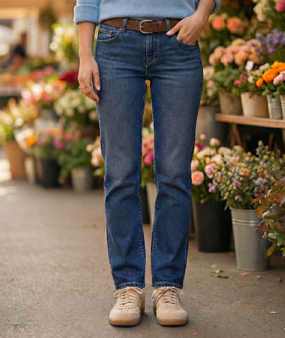 Jean slim délavé foncé face