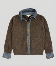 Gilet chemise en jean marron avant fond gris