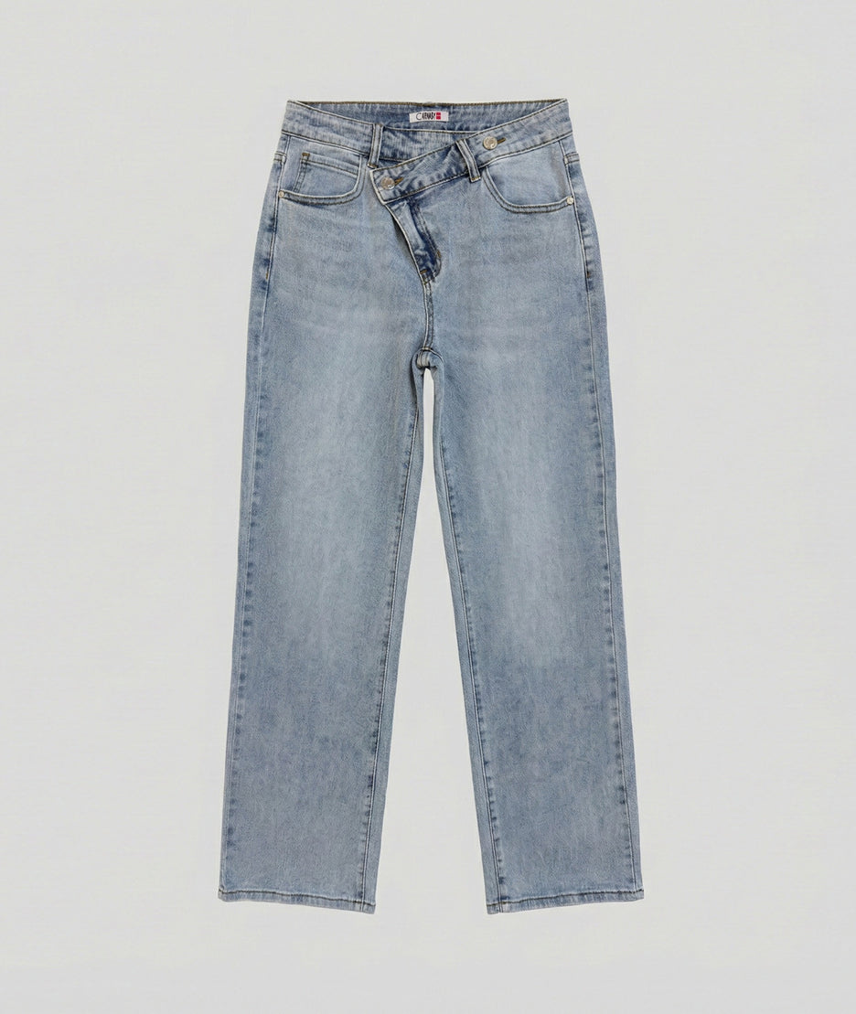 Jean bleu clair taille haute croisée avant