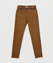 Pantalon Lola slim marron avec ceinture intégrée avant fond gris