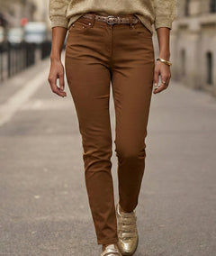 Pantalon Lola slim marron avec ceinture intégrée face avant