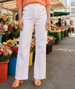 Jean flare taille haute détail boutons dorés Boutta face avant