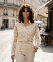 Chemise transparente à broderies Danela ecru face avant