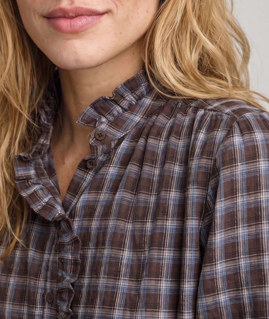 Chemise Cindy choco à carreaux avec volants — marque Carnaby