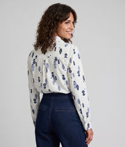 Chemise Justine écrue en coton avec motif floral — marque Carnaby