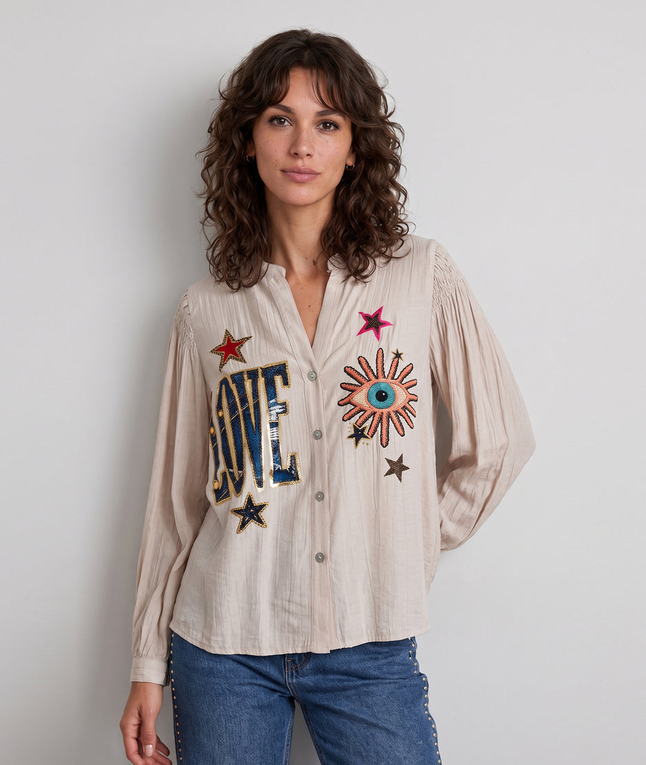 Chemise Lova beige effet froissé avec motifs fantaisie — marque Carnaby