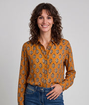 Chemise Mily ocre fluide à motif — marque Carnaby