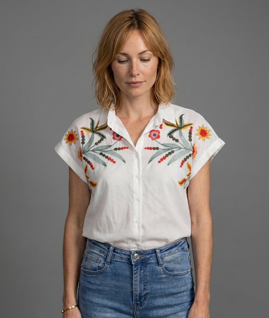 Chemise Suzanna blanche face — marque Carnaby