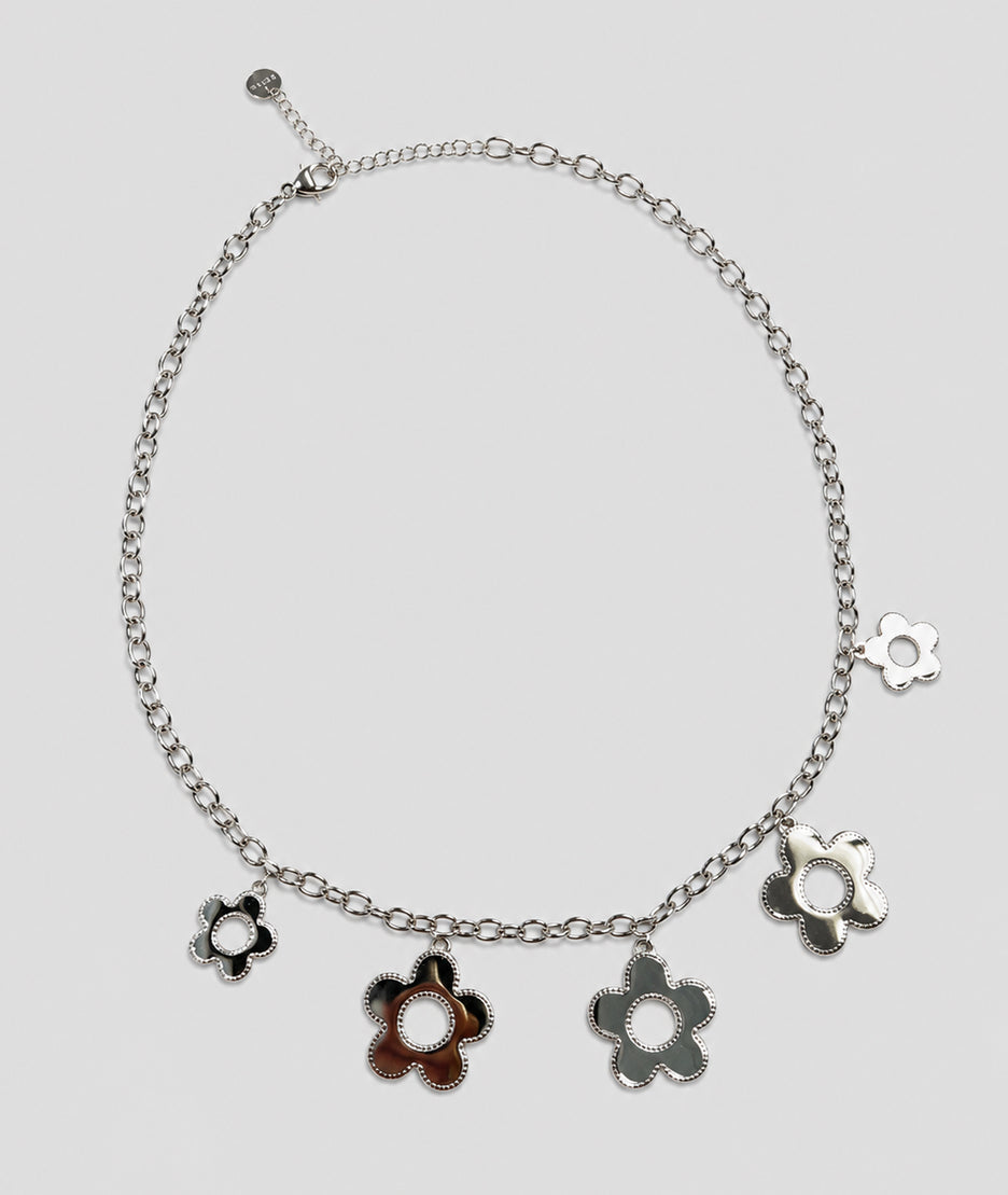 Collier Margy gris argenté à fleurs - Carnaby