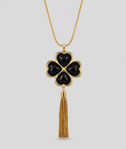 Collier Trèfle doré sautoir avec pendentif noir et franges — marque Carnaby