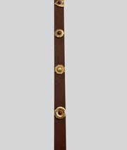 Ceinture fine similicuir femme marron avec détails cœur dorés