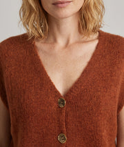 Gilet sans manches en maille femme Butonna brique à col V et boutons métalliques