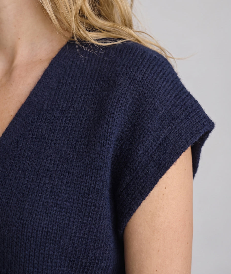 Gilet sans manches en maille femme Butonna marine à col V et boutons métalliques