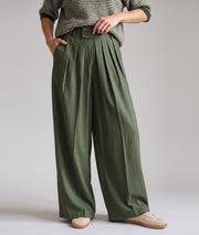 Pantalon habillé femme Carlita kaki coupe large à pinces