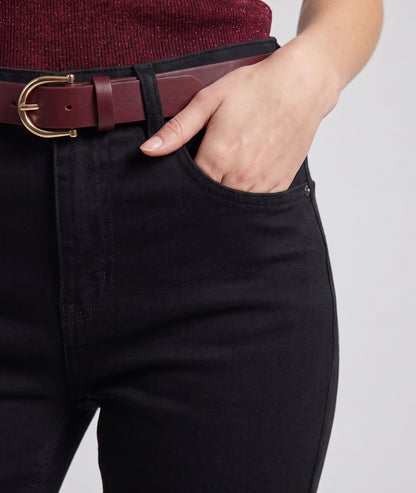 Pantalon Dlev noir coupe droite taille haute porté de face — Carnaby
