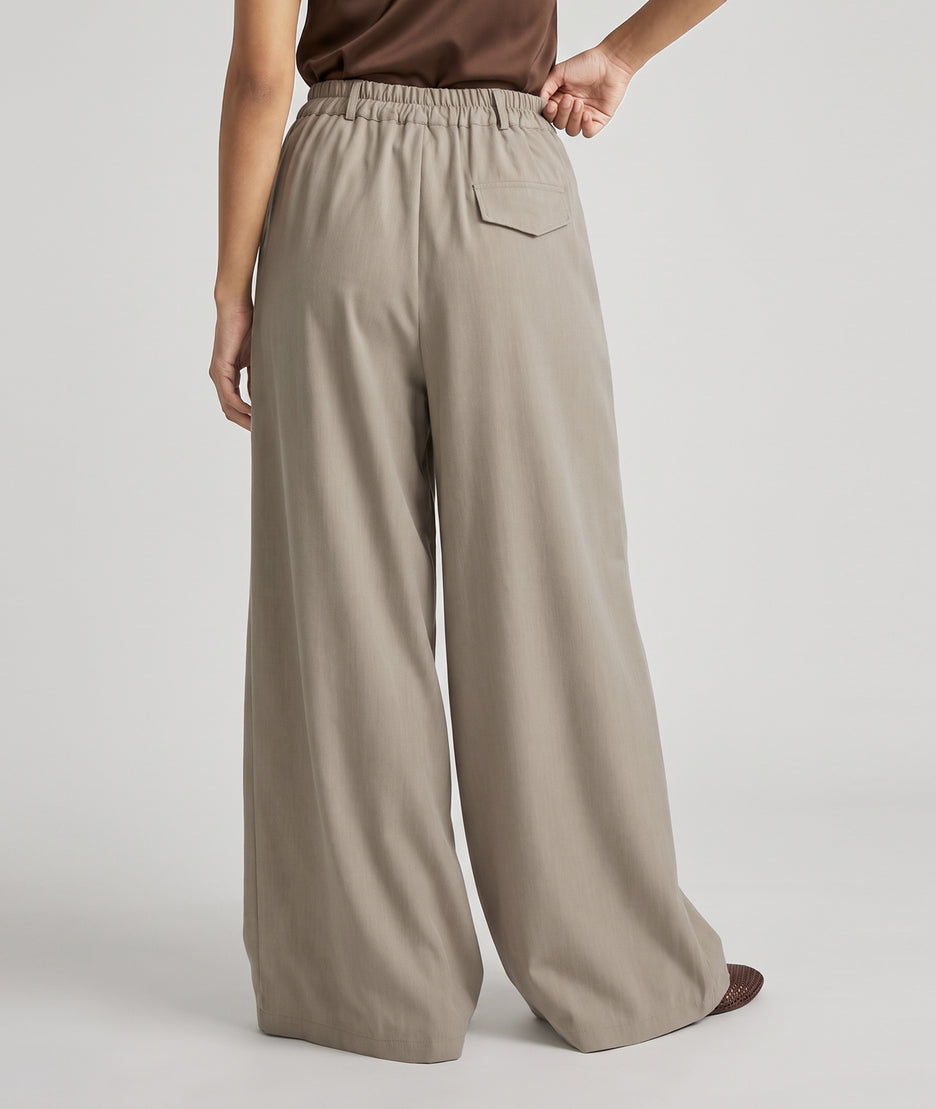 Pantalon Frana choco coupe large avec foulard à la taille — marque Carnaby