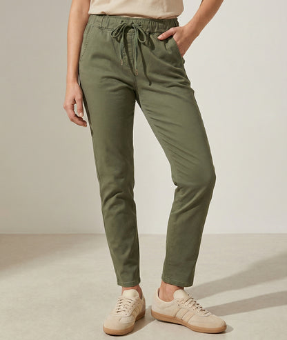 Pantalon Kaina coupe carotte kaki face