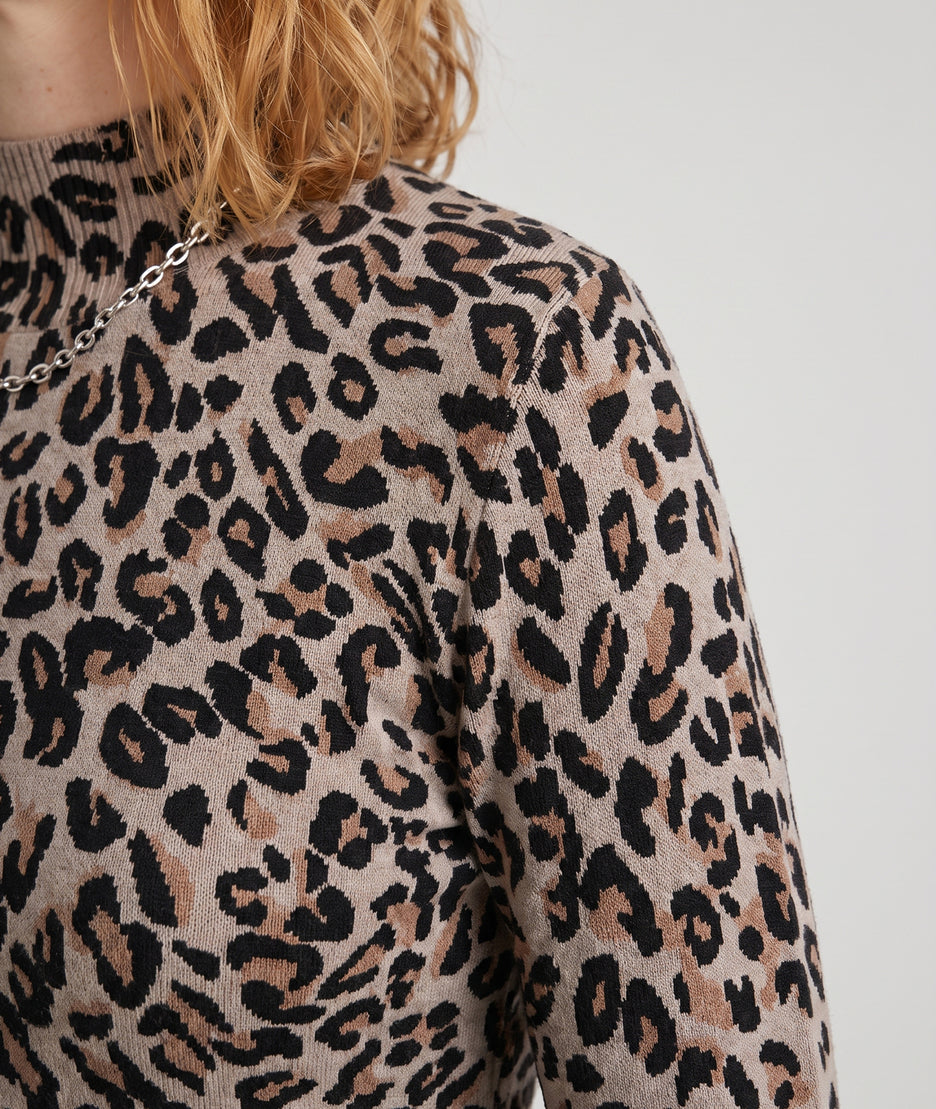 Pull léopard femme beige à col montant et manches longues