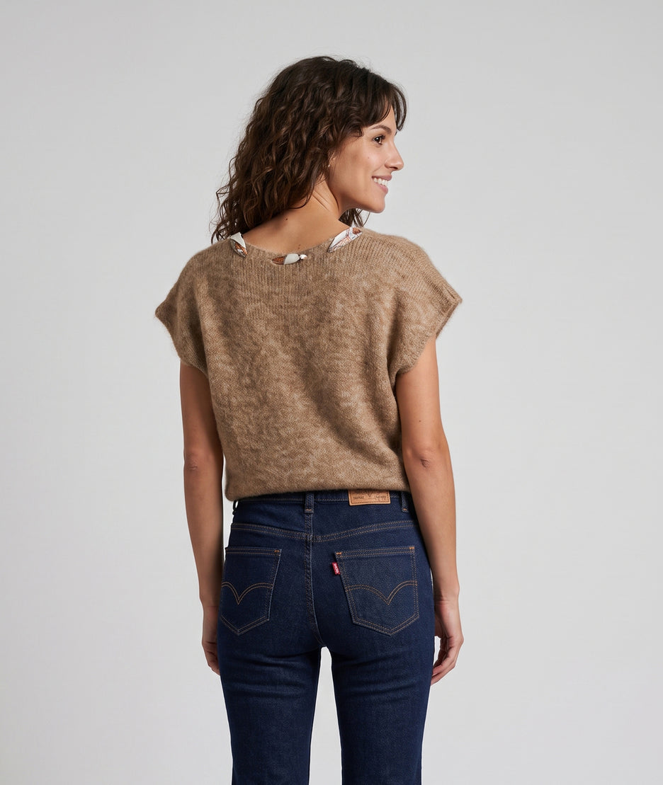 Pull sans manches femme en maille camel Mel avec foulard imprimé à nouer et col V