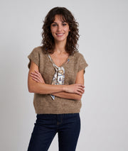 Pull sans manches femme en maille camel Mel avec foulard imprimé à nouer et col V