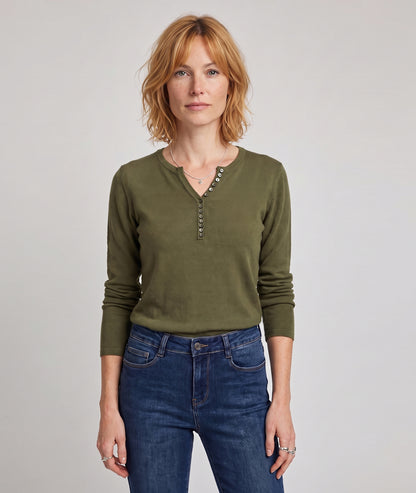 Pull col V femme Suzanna kaki en maille fine avec boutons