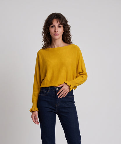 Pull manches longues femme Violona ocre coupe ample col bateau manches chauve-souris et poignets à volants