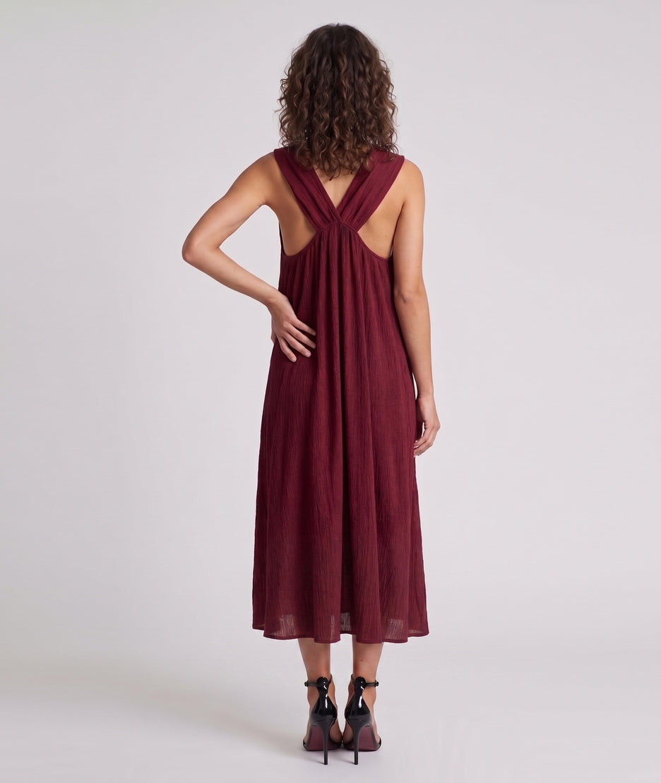 Robe midi Adel bordeau brillante à bretelles avec détails argentés — marque Carnaby