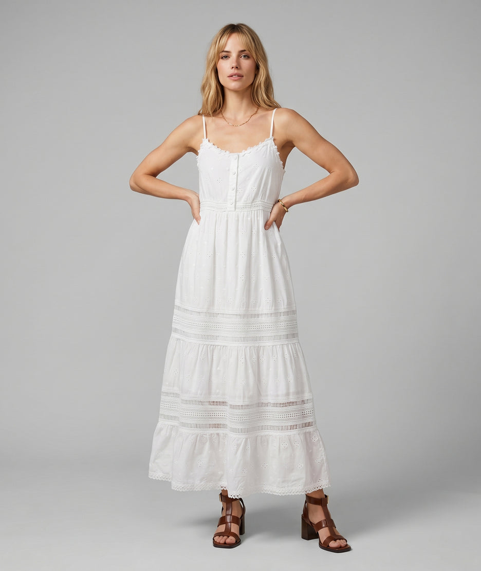 Robe longue Ella avec broderies ajourées blanc face