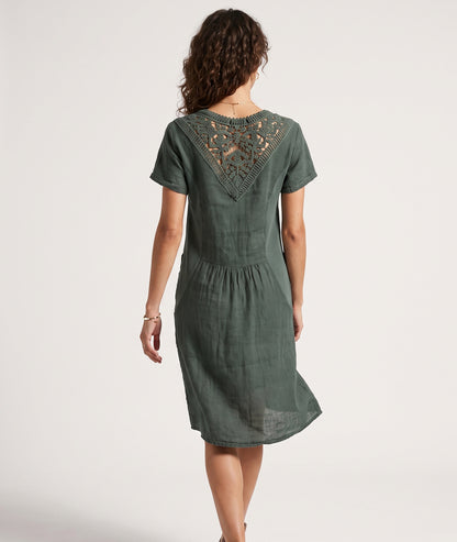 Robe Natalya kaki en lin dos — marque Carnaby