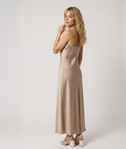 Robe longue Raso satinée col bénitier - beige