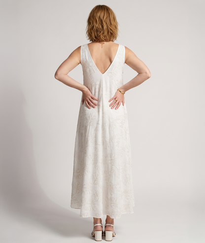 Robe Soraya blanc broderie ton sur ton col V dos dégagé - Carnaby