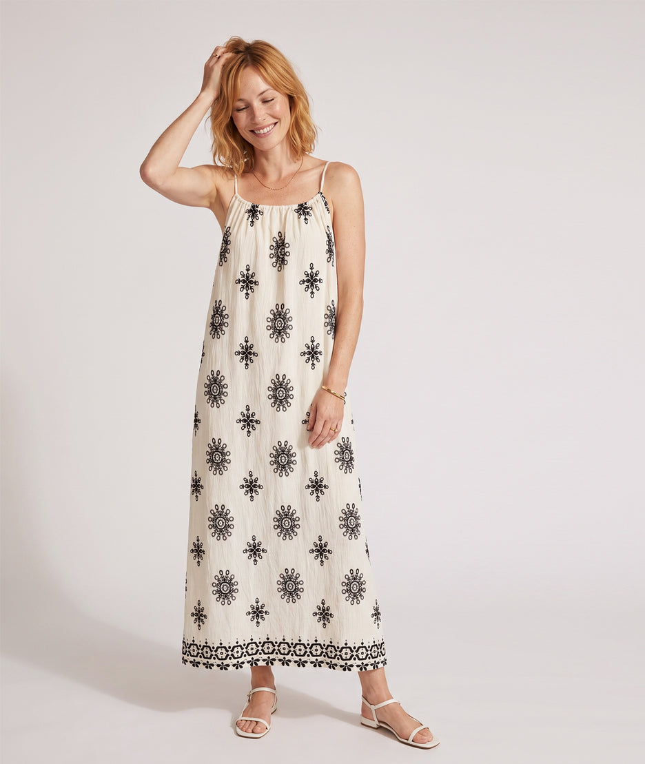 Robe Terry blanc/noir maxi médaillons brodés bretelles fines face - Carnaby